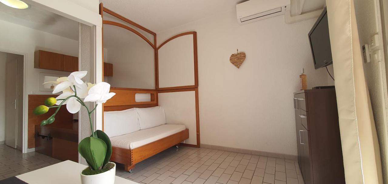 L'Etoile Sous Les Pins - La Loge Apartment Hyeres Bagian luar foto