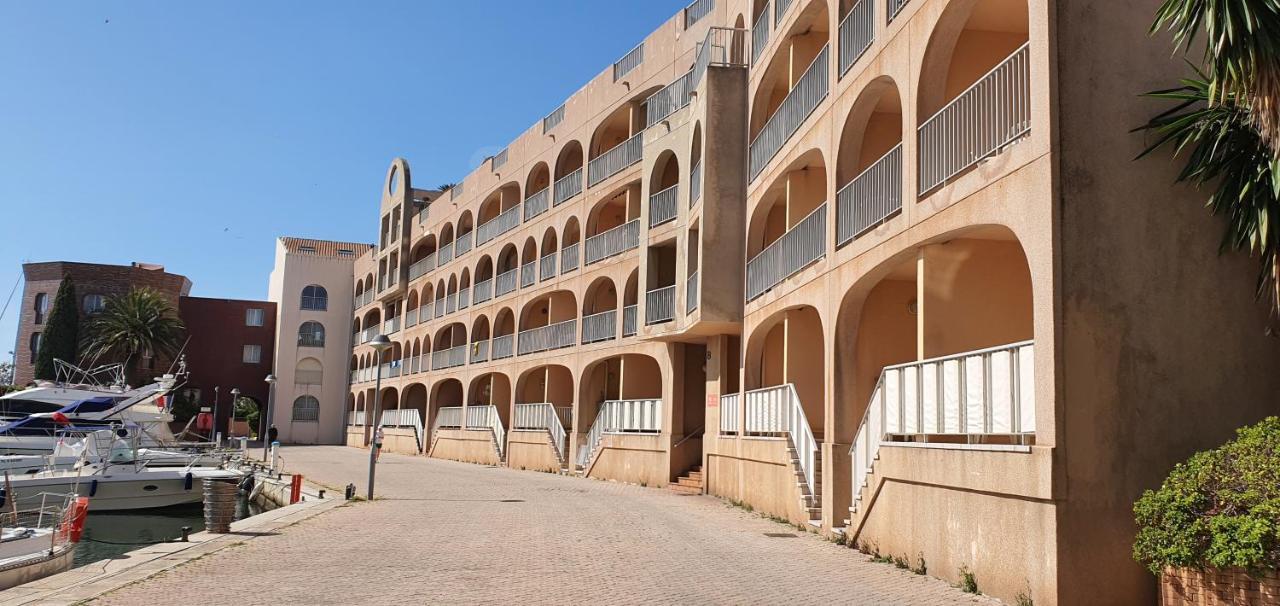 L'Etoile Sous Les Pins - La Loge Apartment Hyeres Bagian luar foto